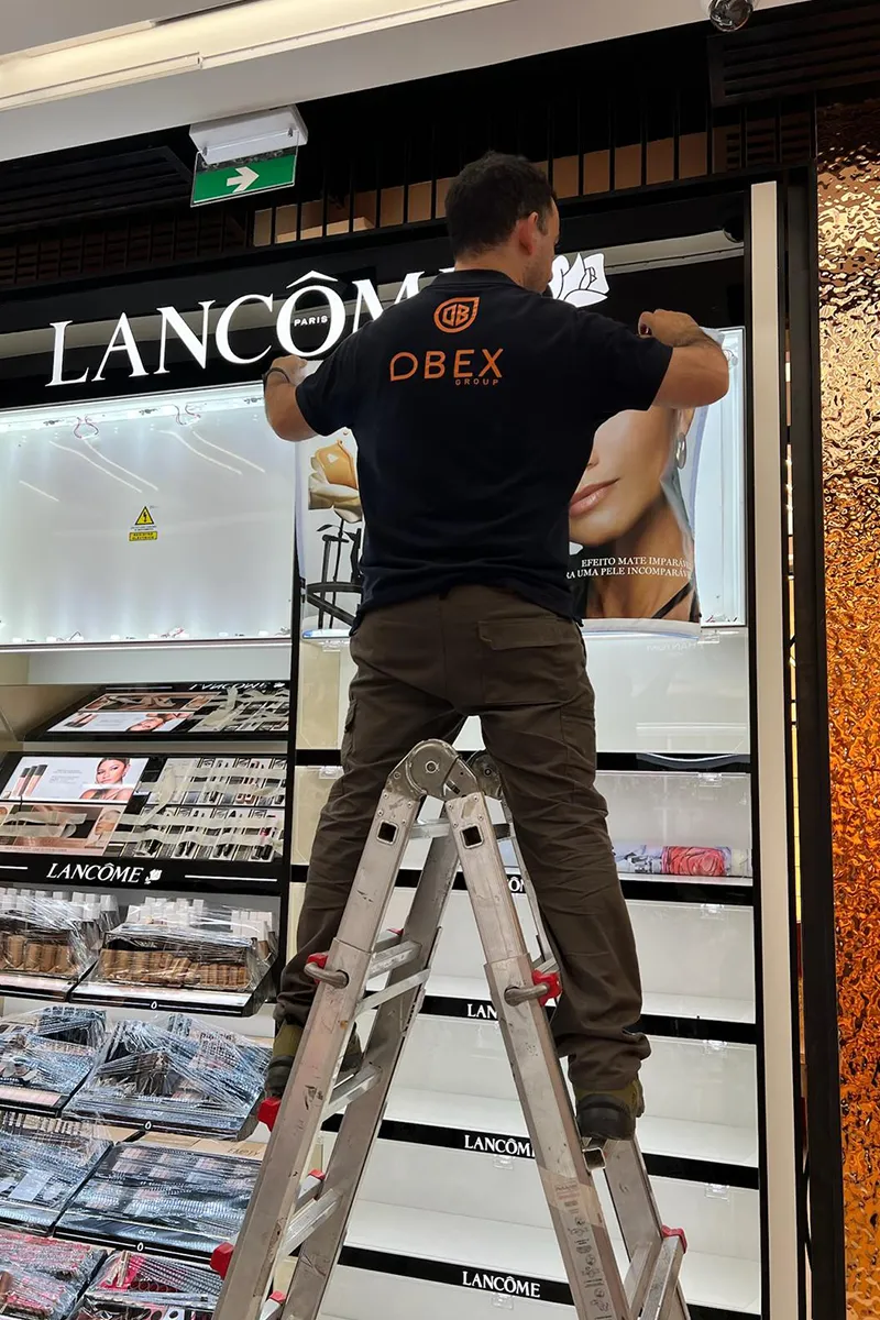 Trabajo de montaje para lancome